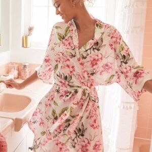 Show Me Your Mumu Girlhood Pink Floral Brie Robe One Size